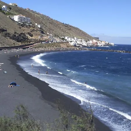 With Private Bathroom And Sea View, 50 M Del Mar