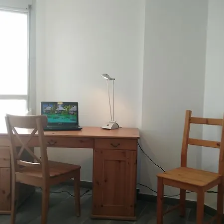 With Private Bathroom And Sea View, 50 M Del Mar *