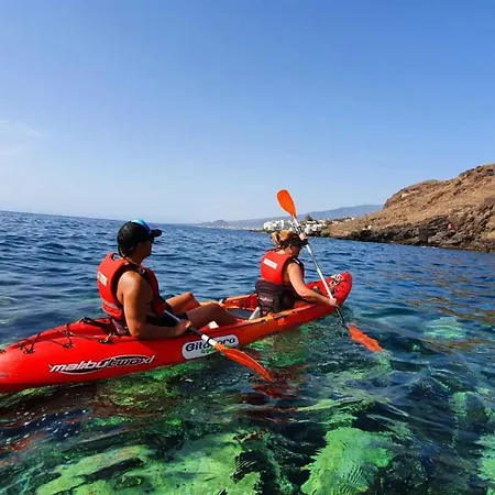 With Private Bathroom And Sea View, 50 M Del Mar * Радазул