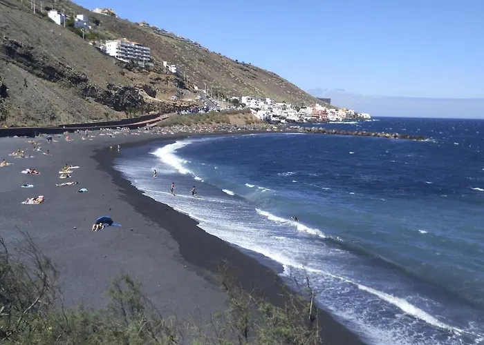 With Private Bathroom And Sea View, 50 M Del Mar