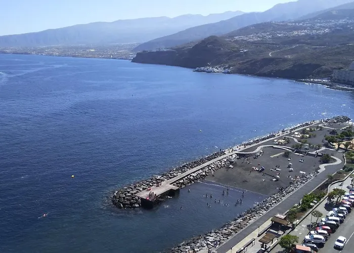 Accommodatie bij particulieren With Private Bathroom And Sea View, 50 M Del Mar Radazul