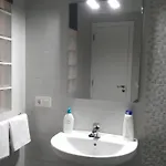 منزل للإقامة With Private Bathroom And Sea View, 50 M Del Mar *