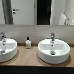 منزل للإقامة With Private Bathroom And Sea View, 50 M Del Mar *