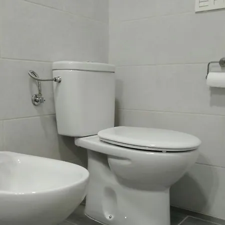 With Private Bathroom And Sea View, 50 M Del Mar * Radazul