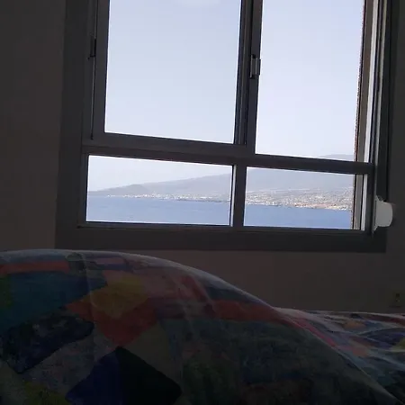 בית אירוח With Private Bathroom And Sea View, 50 M Del Mar Radazul