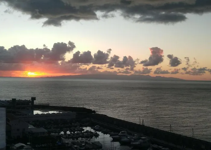 With Private Bathroom And Sea View, 50 M Del Mar * Radazul