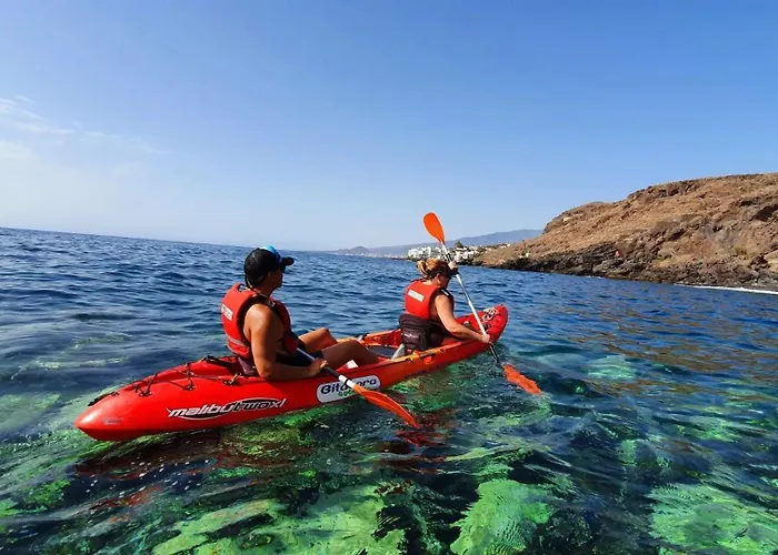 With Private Bathroom And Sea View, 50 M Del Mar * Radazul