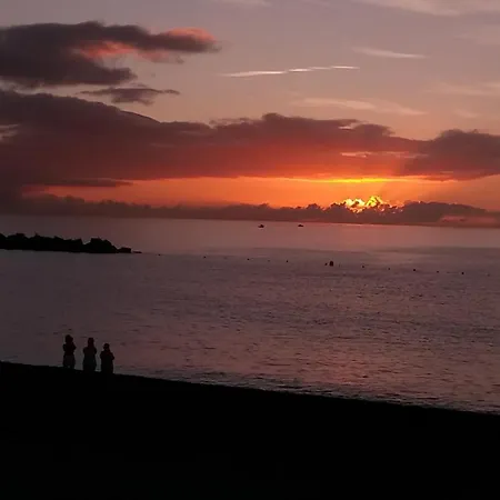 With Private Bathroom And Sea View, 50 M Del Mar Radazul