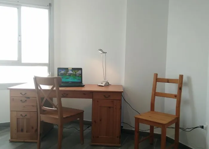 With Private Bathroom And Sea View, 50 M Del Mar *