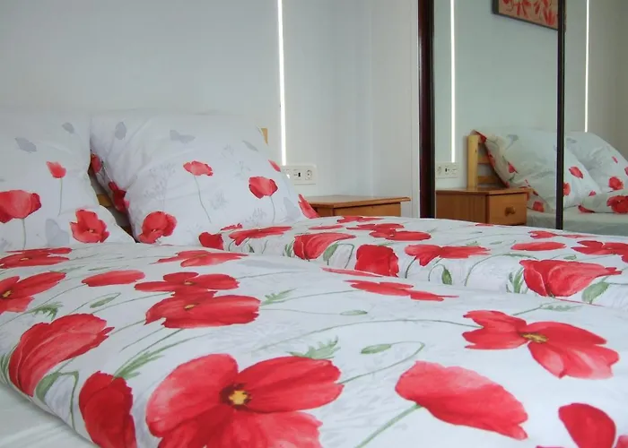 With Private Bathroom And Sea View, 50 M Del Mar * Radazul